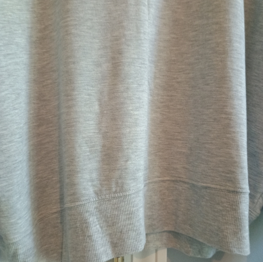 Express One Eleven Sweatshirt Super Duper Soft Size Large With Navy Stripe - Picture 10 of 13